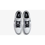 Wolf Grey and White   CZ0790-110 thumbnail 3