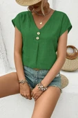 Kadın Kısa Kollu V Yakalı Düğmeli Keten Bluz thumbnail 2