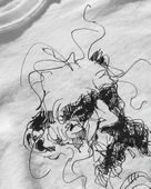 Erkek Beyaz Relaxed Fit %100 Pamuk Tişört – Mürekkep Çizgisel Soyut Portre Baskılı thumbnail 3