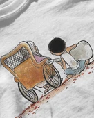 Erkek Beyaz Relaxed Fit %100 Pamuk Tişört – Nostaljik Çocuk & El Arabası Baskılı thumbnail 3