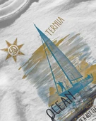 Erkek Beyaz Relaxed Fit %100 Pamuk Tişört – ''Ocean Soul'' Yelkenli Baskılı thumbnail 3