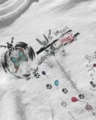 Erkek Beyaz Relaxed Fit %100 Pamuk Tişört – Sanatsal Doodle & Kelebek Kompozisyonlu thumbnail 3