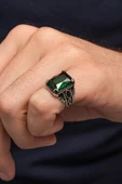 Serçe Parmak Yeşil Taşlı 925 Erkek Gümüş Yüzük thumbnail 4