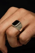Siyah Oniks Taşlı Grek Motifli Harfli 925 Erkek Gümüş Yüzük thumbnail 1