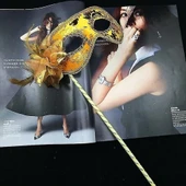 Lüks Taşlı Saplı Balo Maskesi Altın Renk thumbnail 1