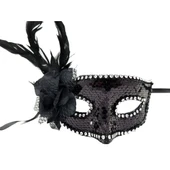 Siyah Yandan Tüylü Güllü Taşlı Pullu Maske - 2