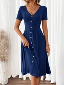 Kadın Kısa Kollu V Yakalı önden Düğmeli A Kesim Dokuma Elbise thumbnail 3