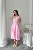 Pembe Yanları Büzgülü Midi Boy Keten Elbise - 3