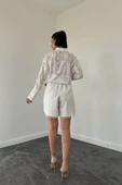 Ekru Dantelli Gömlek Ve Ponpolu Şort Takım - 4