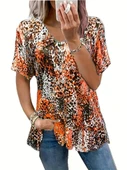 Kadın V Yaka Renkli Leopar Desen Büzgü Detay Süprem Bluz thumbnail 2