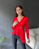 Kadın Kruvaze Yaka Kemer Detay Asimetrik Kesim Bluz thumbnail 1