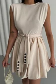 BALON ETEKLİ TASARIM KISA ELBİSE - Bej thumbnail 2