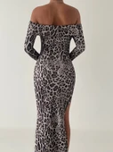 Kadın Madonna Yaka Dalgıç Kumaş Leopar Desen Maxi Boy Derin Yırtmaçlı Elbise thumbnail 20
