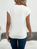 Kadın Kısa Kollu V Yakalı Kalp Desen Viskon Bluz thumbnail 3