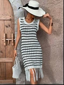 Kadın Kolsuz V Yaka Eteği Püsküllü çizgi Desen Triko Elbise thumbnail 1