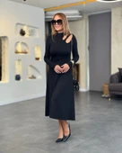 Kadın Uzun Kollu Balıkçı Yaka Omuzda Damla Detaylı Yırtmaçlı Krep Midi Elbise thumbnail 3