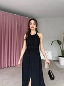 Kadın Krinkil Kumaş Beli Gipeli Halter Yaka Maxi Boy Elbise thumbnail 4