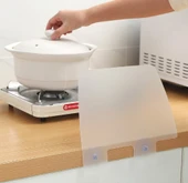 Lavabo ve Ocak Sıçrama Önleyici Vantuzlu Kalkan thumbnail 3