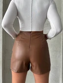 Parçalı cepli deri şort taba w26312 thumbnail 3