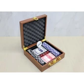 Deri Çantalı 100 Chip Ve 2 Adet İskambil Kağitına Sahip Poker Oyunu thumbnail 1