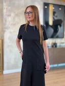 Kadın Kısa Kollu Bisiklet Yakalı Cepli önden Yırtmaçlı Viskon Iki Iplik Midi Elbise thumbnail 4