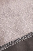 Zoya Dantelli Kapitoneli Ultrasonik Çift Kişilik Yatak Örtüsü Pudra thumbnail 6