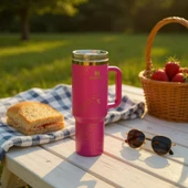 Stanley Quencher Termos x Barbie Pembe Gold Desen 1.18 Lt. Pipetli thumbnail 3