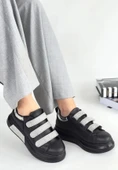 Elika Siyah Cilt Simli Cırt Cırtlı Kadın Spor Ayakkabı thumbnail 1