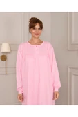 AYSUN TEKSTİL KALİTESİNDE PAMUKLU KUMAŞTAN GENİŞ KESİM KOLLARI MANŞETLİ PEMBE KALP BASKILI GECELİK thumbnail 2