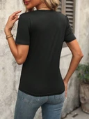 Kadın Kollu V Yakalı Omuzlarda çizgi Detaylı Viskon Bluz thumbnail 3