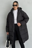 Halis Siyah Kapüşonlu Uzun Kadın Şişme Mont thumbnail 1