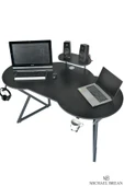 Michael Brean Özel Oval Tasarım Oyuncu Masası 156 Cm Bardaklık Ve Kulaklık Tutucu Hediye - 1