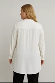 Kadın Büyük Beden Düğme Detaylı Jesica Kumaş Katlama Kol Hakim Yaka Tunik thumbnail 2