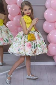 Kız Çocuk Tek Omuz Gül Broşlu Eteği Kabarık Çiçek Desenli Sarı Abiye thumbnail 3