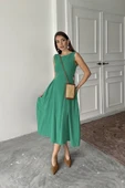 Yeşil Yanları Büzgülü Midi Boy Keten Elbise thumbnail 1