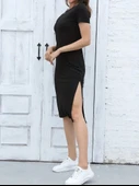 Kadın Kısa Kollu Yanı Yırtmaçlı Bisiklet Yaka Dizde Viskon Elbise thumbnail 2