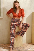 AmoraSecret AmoraSecret Kısa Yarım Kol V Yaka Geometrik Yazlık Kurdela Şerit Detaylı Pijama Takımı - 2