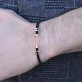 Kişiye Özel Harfli Siyah-Gold Gümüş Erkek Bilekliği thumbnail 4