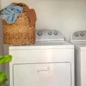 Ingenuity ConvertMe 2'si 1 Arada Kompakt Taşınabilir Otomatik Bebek Salıncağı ve Bebek Koltuğu, Pil Tasarrufu Sağlayan T - 9