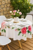 Yuvarlak Gül Desenli Duck Kumaş Masa Örtüsü 150x150 Cm - 1