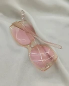 Kadın Güneş Gözlüğü Kutusunda thumbnail 2