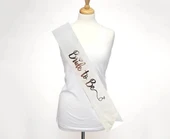 Beyaz Üzeri Gümüş İtalik Alyanslı Bride To Be Yazılı Simli Işıltılı Kuşak Kemer 10 Cm Genişlik thumbnail 1