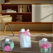 Salıncakdaki  çocuklar yıldız gül görünümlü Kokulu Doğal beyaz pembe yeşil renk 3lü  Dekoratif mum thumbnail 1