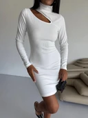 Boğazlı gögüs dekolteli elbise beyaz f2333 - 1