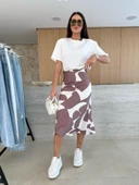 Kadın Kısa Kollu Bisiklet Yaka Viskon Bluz Ve Desenli Süprem Etek Ikili Takım thumbnail 1