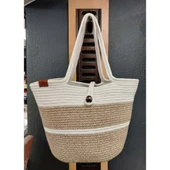 Doğal Hasır Jüt El Örmesi Günlük Kullanım ve Plaj İçin Uygun Bayan Çanta-Bej Ortası ve Yukarısı Beyaz Düğmeli - 1
