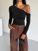 Omuz detaylı kollu bluz siyah f2336 thumbnail 3