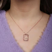 G Harfi Zirkon Taşlı Rose Gold Kaplama Çerçeveli Gümüş Kolye thumbnail 2