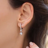 Kalp Zirkon Taşlı Gümüş Küpe thumbnail 3