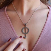 Tasarım Model Zirkon Taşlı Dövme İşi Otantik Gümüş Kolye thumbnail 2